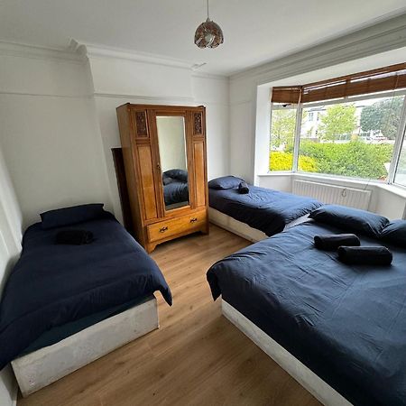 Big Family Room In Room At 2 Iveragh Rd-4 Dublin Exteriér fotografie
